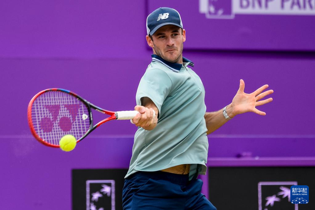 攻战术上进 攻战术上进