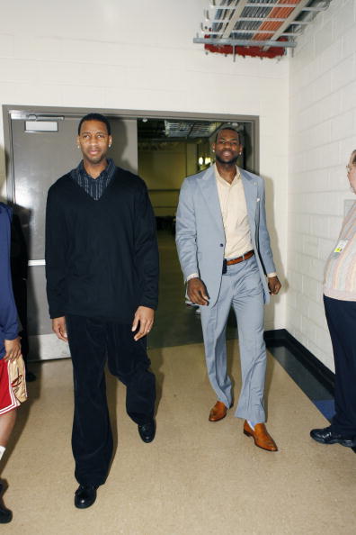 故事往往更 故事往往更